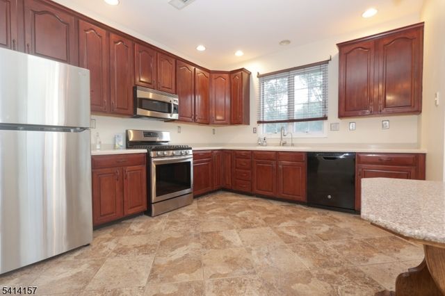 66 Patriot Hill Dr 1, Bernards Twp., NJ 07920