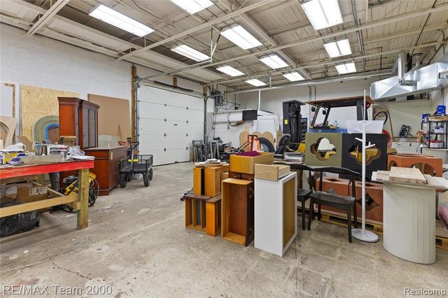 17170 Burgess, Detroit, MI 48219