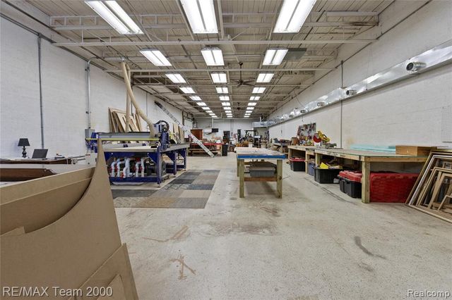 17170 Burgess, Detroit, MI 48219