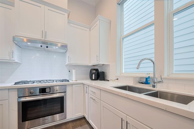 5308 S Capitol Street, Houston, TX 77023