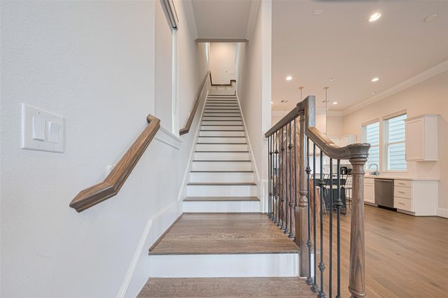 5308 S Capitol Street, Houston, TX 77023