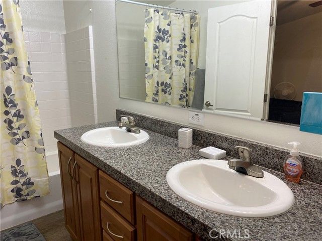 81 6th Street, Needles, CA 92363