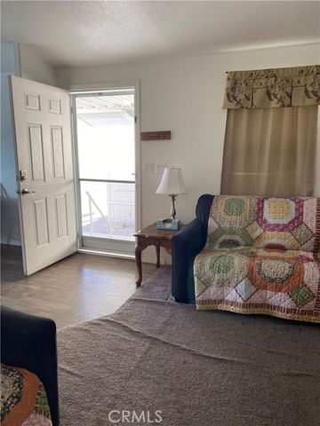 81 6th Street, Needles, CA 92363