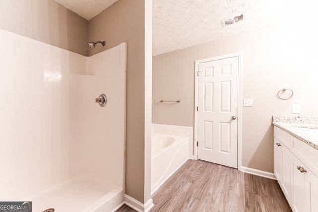 2520 Lake Royale Drive, Riverdale, GA 30296