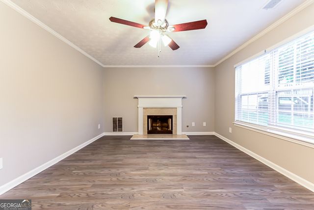 2520 Lake Royale Drive, Riverdale, GA 30296