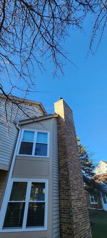 225 Willow Parkway, Buffalo Grove, IL 60089