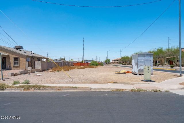 1102 W HADLEY Street 2, Phoenix, AZ 85007