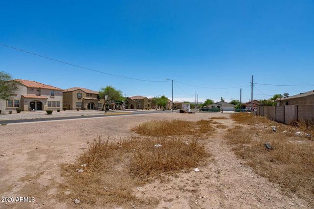 1102 W HADLEY Street 2, Phoenix, AZ 85007