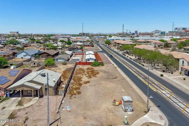 1102 W HADLEY Street 2, Phoenix, AZ 85007