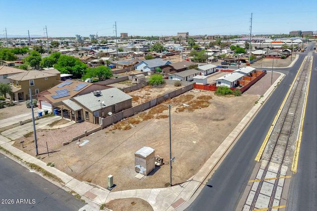1102 W HADLEY Street 2, Phoenix, AZ 85007