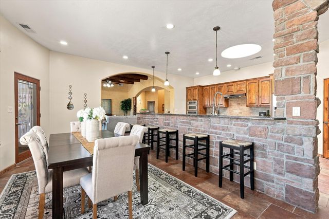 1241 22nd Avenue SE, Rio Rancho, NM 87124