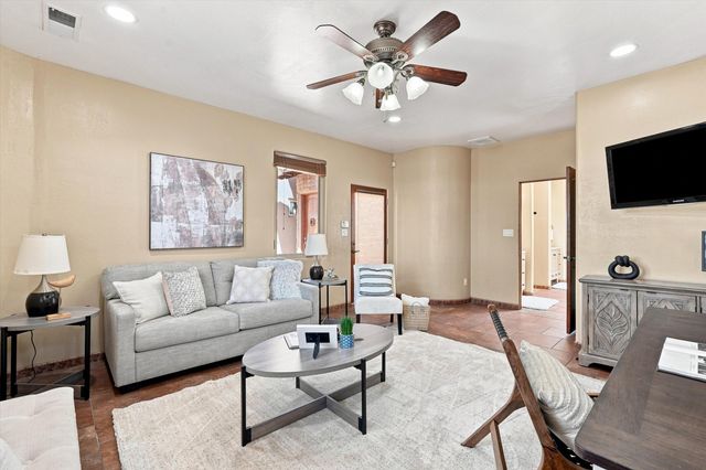 1241 22nd Avenue SE, Rio Rancho, NM 87124