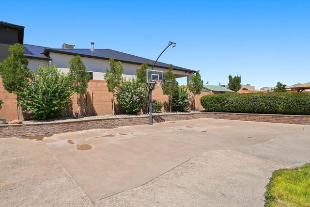 1241 22nd Avenue SE, Rio Rancho, NM 87124