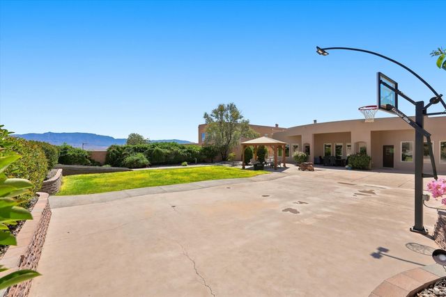 1241 22nd Avenue SE, Rio Rancho, NM 87124