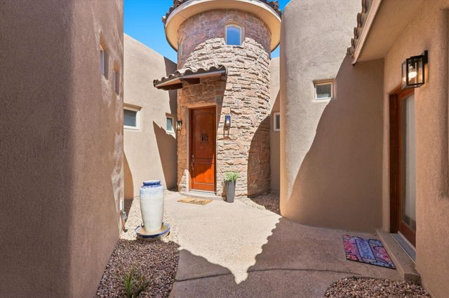 1241 22nd Avenue SE, Rio Rancho, NM 87124