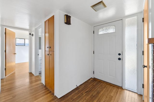 61 N Sinarle Place, Porterville, CA 93257