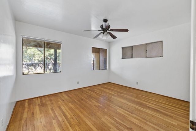 61 N Sinarle Place, Porterville, CA 93257