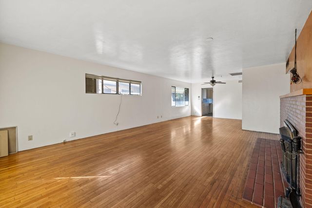 61 N Sinarle Place, Porterville, CA 93257