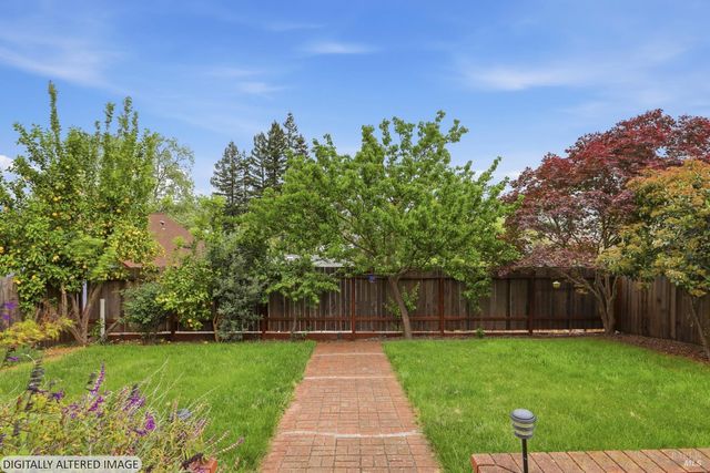 512 Keller St, Petaluma, CA 94952