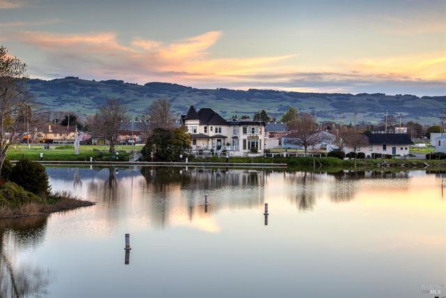 512 Keller St, Petaluma, CA 94952