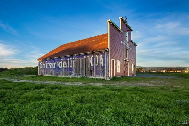 512 Keller St, Petaluma, CA 94952