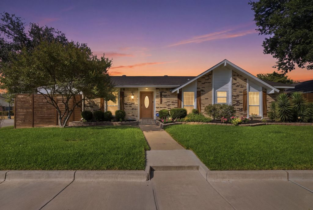 5037 Blue Glen Drive, The Colony, TX 75056 — photo 2