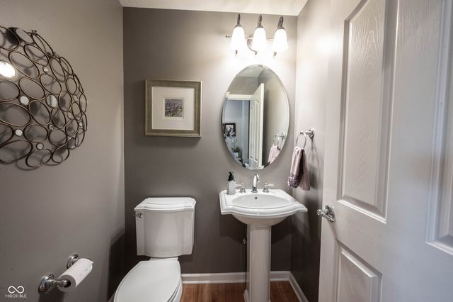 9245 Windrift Way, Zionsville, IN 46077