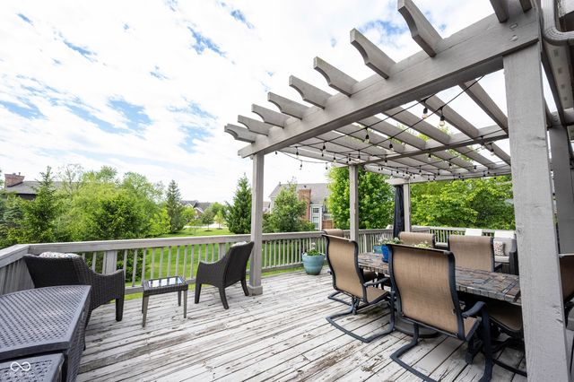 9245 Windrift Way, Zionsville, IN 46077