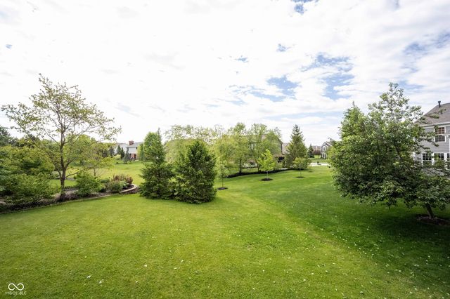 9245 Windrift Way, Zionsville, IN 46077