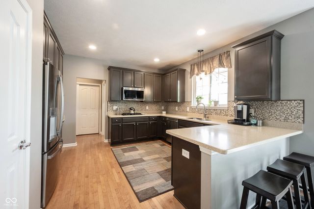 9245 Windrift Way, Zionsville, IN 46077