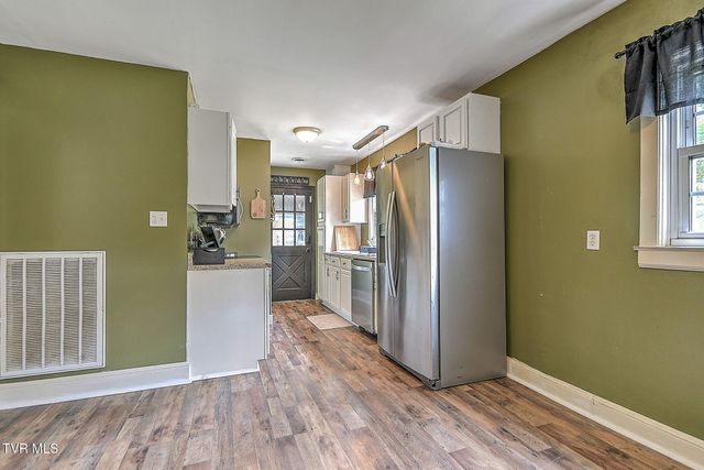 125 Maplelawn Drive, Bristol, TN 37620
