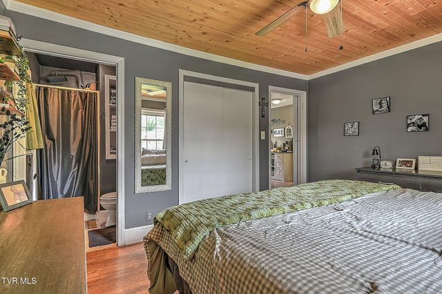 125 Maplelawn Drive, Bristol, TN 37620