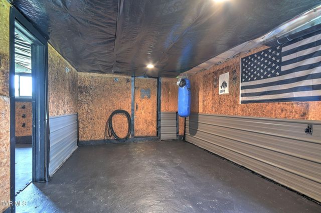 125 Maplelawn Drive, Bristol, TN 37620