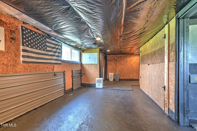 125 Maplelawn Drive, Bristol, TN 37620