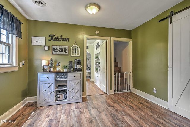 125 Maplelawn Drive, Bristol, TN 37620