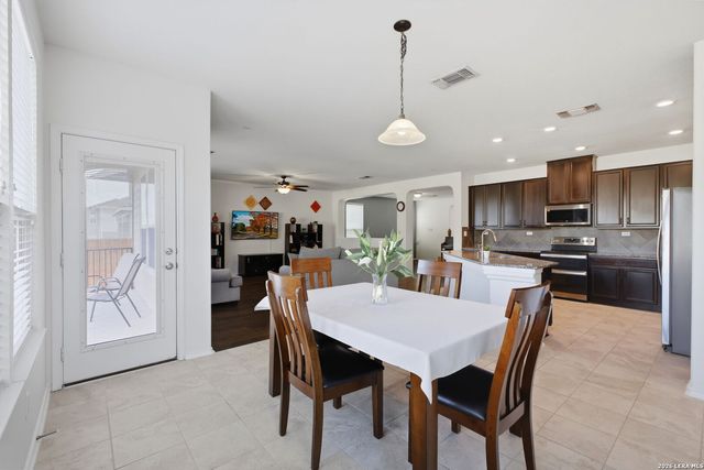 20331 Roche Oak, San Antonio, TX 78259