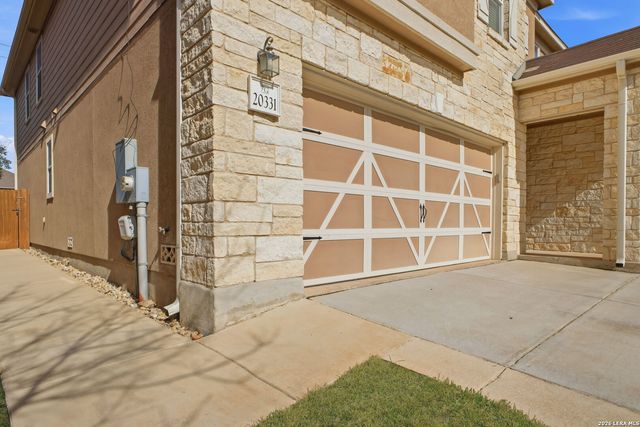 20331 Roche Oak, San Antonio, TX 78259