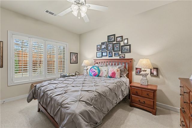 4058 N Zion Valley Drive, Fayetteville, AR 72703