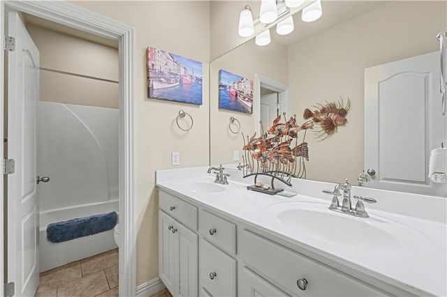 4058 N Zion Valley Drive, Fayetteville, AR 72703