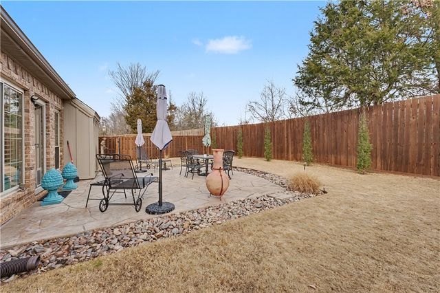 4058 N Zion Valley Drive, Fayetteville, AR 72703