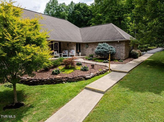 2031 Ridgefield Road, Johnson City, TN 37601
