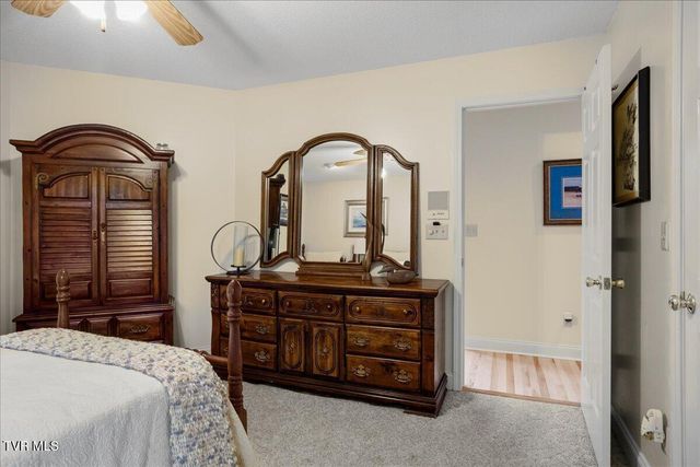 2031 Ridgefield Road, Johnson City, TN 37601