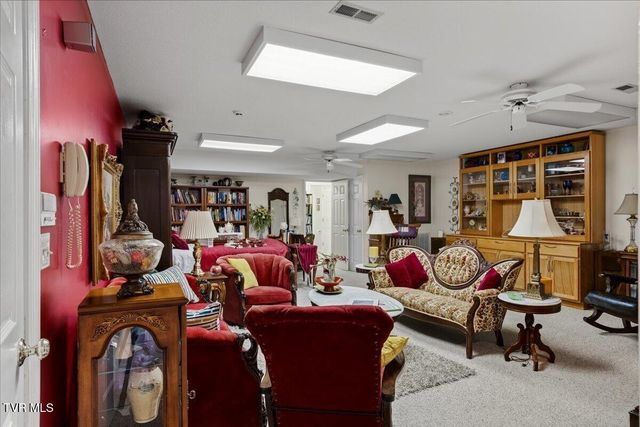2031 Ridgefield Road, Johnson City, TN 37601