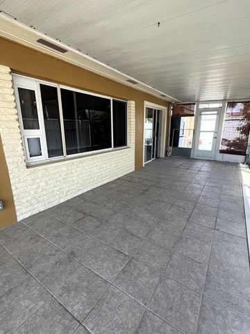 360 72ND AVENUE, St Petersburg, FL 33706