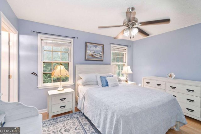 6428 PARADISE POINT Road, Flowery Branch, GA 30542