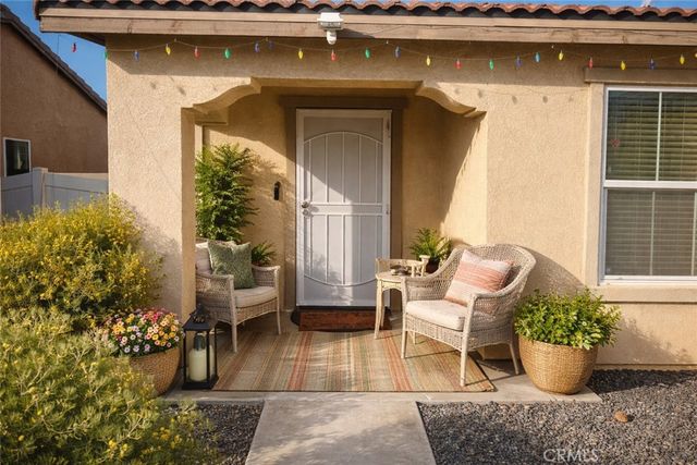 14368 Black Mountain, Victorville, CA 92394