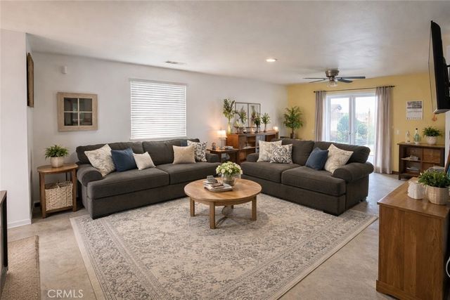 14368 Black Mountain, Victorville, CA 92394