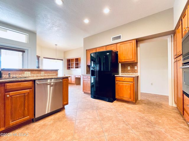 14380 N Choctaw Drive, Oro Valley, AZ 85755
