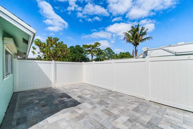 9162 SW 5th Street A, Boca Raton, FL 33428
