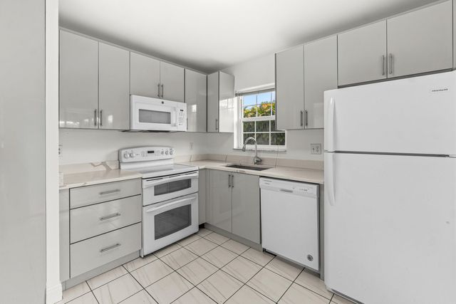 9162 SW 5th Street A, Boca Raton, FL 33428